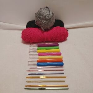 14 Assorted Crochet Hooks + 3 Skeins Remnant Yarn Bundle